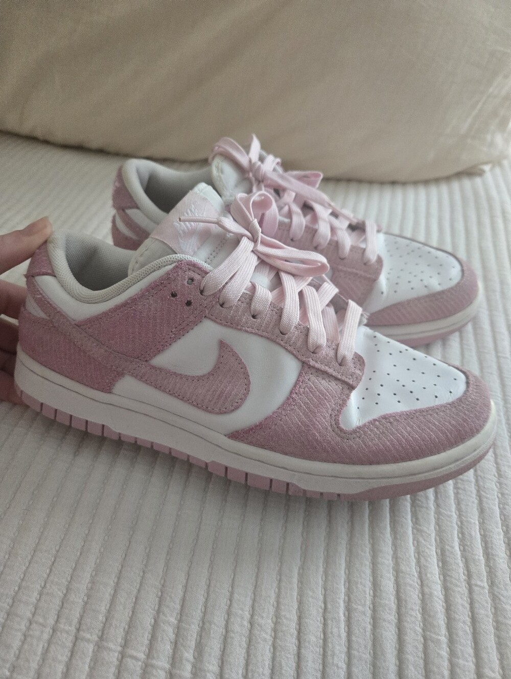 Nike Dunk Low Pink Corduroy Sneakers White Pink Foam FN7167-100 Size 9